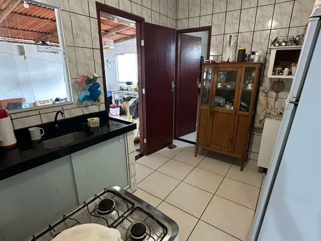 Imagem 15: Casa à Venda em Guarapari-ES: Residência Espaçosa no Bairro Perocão com 3 Quartos, 2
