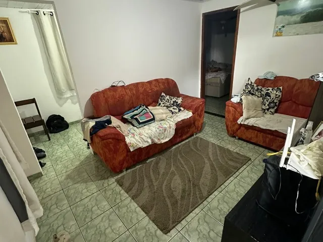 Imagem 13: Casa à Venda em Guarapari-ES: Residência Espaçosa no Bairro Perocão com 3 Quartos, 2
