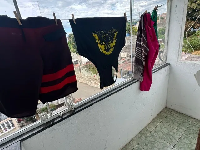 Imagem 4: Casa à Venda em Guarapari-ES: Residência Espaçosa no Bairro Perocão com 3 Quartos, 2