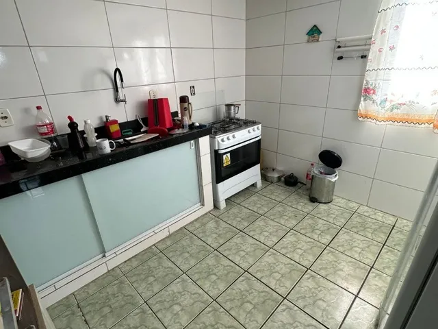 Imagem 7: Casa à Venda em Guarapari-ES: Residência Espaçosa no Bairro Perocão com 3 Quartos, 2