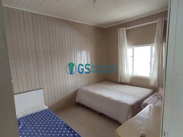 Imagem 5: Casa com 4 Dormitórios e Varanda na Praia da Pinheira