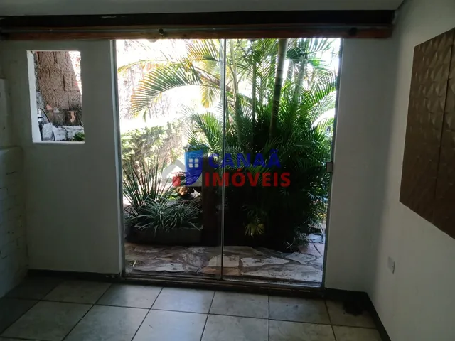 Imagem 8: Casa com 3 quartos, 2 suítes, piscina - B: Nova Uberlândia