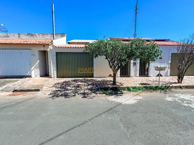 Imagem: Casa para Alugar no Bairro Santiago - Araguari/Mg