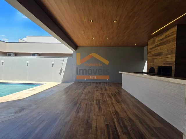 Imagem 12: Casa de Luxo em Condomínio: 3 Quartos, 3 Suítes, 2 Salas, 4 Banheiros, 4 Vagas Na