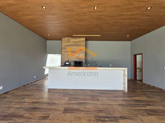 Imagem 15: Casa de Luxo em Condomínio: 3 Quartos, 3 Suítes, 2 Salas, 4 Banheiros, 4 Vagas Na