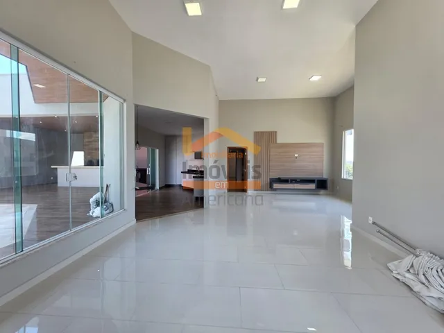 Imagem 5: Casa de Luxo em Condomínio: 3 Quartos, 3 Suítes, 2 Salas, 4 Banheiros, 4 Vagas Na