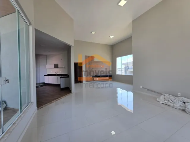 Imagem 8: Casa de Luxo em Condomínio: 3 Quartos, 3 Suítes, 2 Salas, 4 Banheiros, 4 Vagas Na