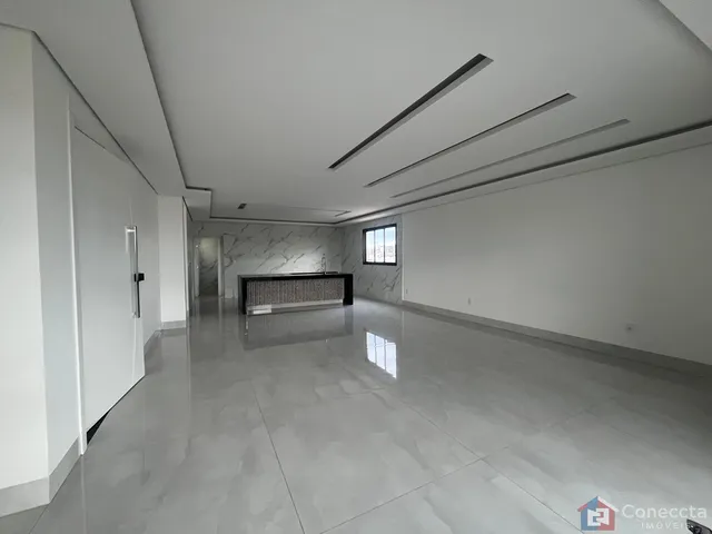 Imagem 2: Cobertura com 4 Quartos à Venda no Jardim Centro em Patos de Minas-MG