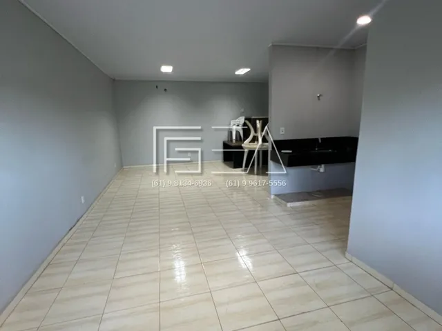 Imagem: ALUGA-SE SALA NO CENTRO COMERCIAL KAJARÉ