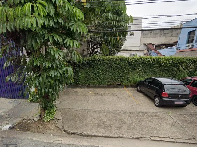 Imagem: O terreno possui 136m² de Área e está localizado em Vila