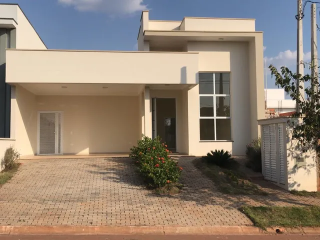 Imagem: A casa em condomínio possui 3 Dormitórios, 2 Suítes, 1