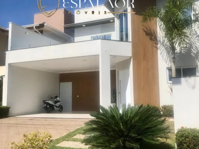 Imagem: A casa em condomínio possui 3 Dormitórios, 1 Suíte, 4