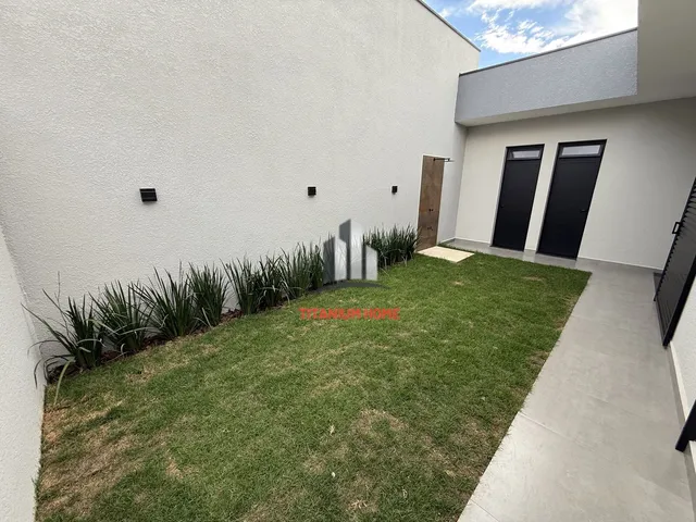 Imagem 3: Casa 3 dorm sendo uma suite cozinha com planejados e eletros no Jardim do Jatoba