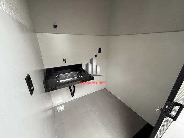 Imagem 9: Casa 3 dorm sendo uma suite cozinha com planejados e eletros no Jardim do Jatoba