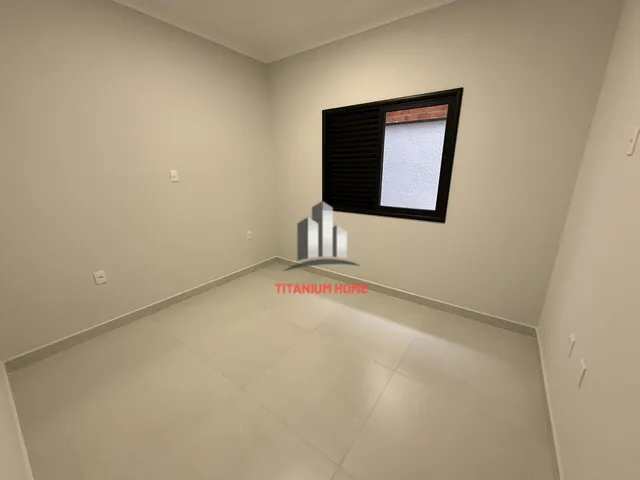 Imagem 5: Casa 3 dorm sendo uma suite cozinha com planejados e eletros no Jardim do Jatoba