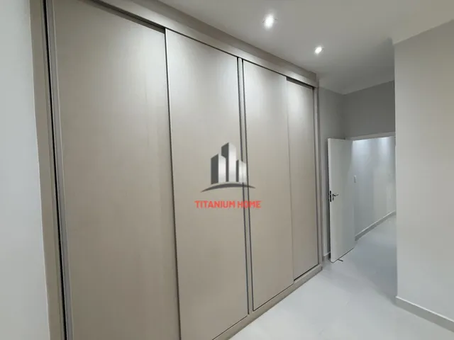 Imagem 2: Casa 3 dorm sendo uma suite cozinha com planejados e eletros no Jardim do Jatoba