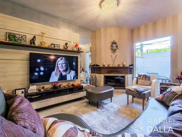 Imagem: Espetacular Casa em Condomínio À Venda
