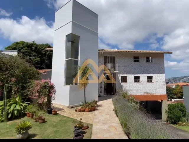 Imagem: 3 Dormitórios, 1 Suítes, 4 Banheiro, 2