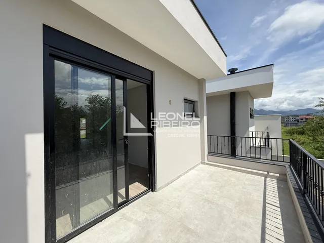 Imagem 2: Casa Sobrado com 3 dormitórios suítes à venda, 166,17 m² no bairro Padre Martinho
