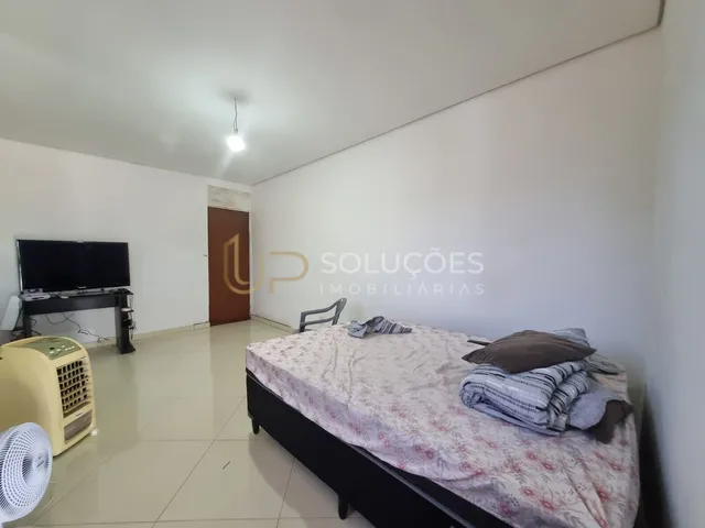 Imagem 8: Casa 4 Quartos (2 Suítes) + Despensa + Área Gourmet c/ Churrasqueira