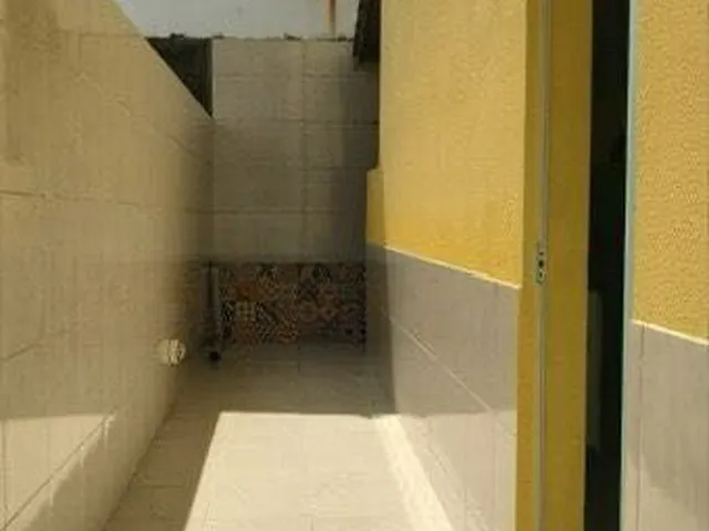 Imagem 7: Vendo em Super Oportunidade Casa nascente em Condomínio com 128m2, 3/4, suíte, jardim