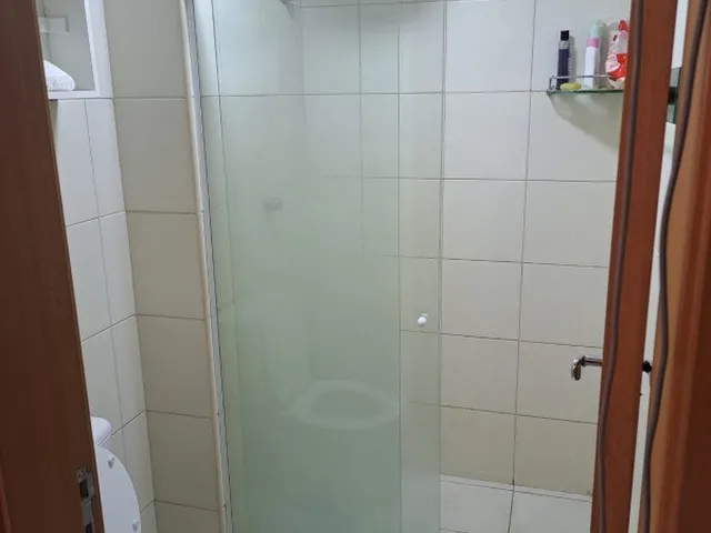 Imagem 3: Apartamento com 1/4 nascente total, varanda, mobiliado, medindo 43 m² no terceiro andar