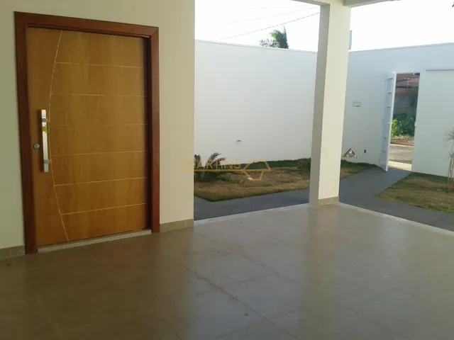 Imagem 2: Casa à venda no bairro Centro - Araguari/MG