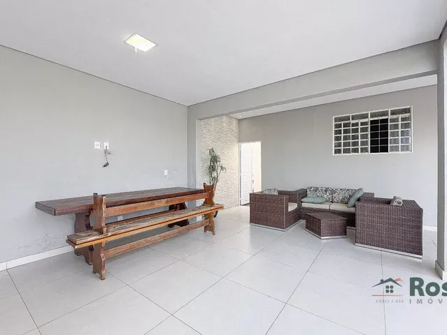 Imagem 2: Casa ampla com piscina e energia solar – próximo ao Shopping Estação