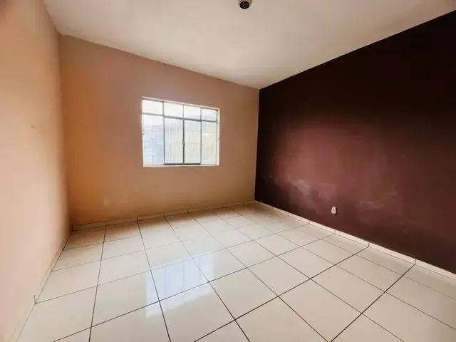 Imagem 4: Casa Superior com 2 Quartos e Garagem para Locação no Boa Vista - Próxima À Igreja