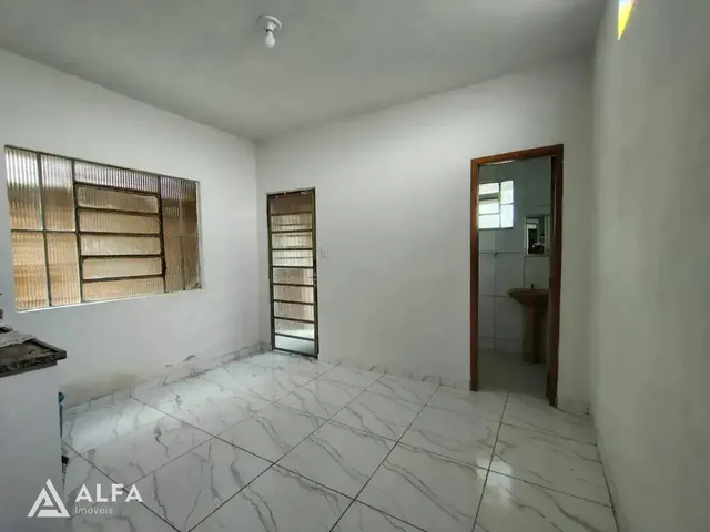 Imagem 5: Casa Térrea com 2 Quartos e Garagem para Locação no Boa Vista - Próxima À Igreja do