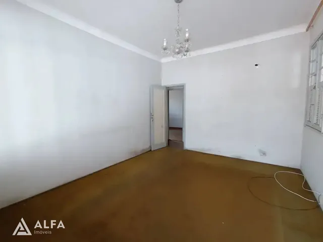 Imagem 6: Casa com Excelente Localização no Centro de Barbacena. Ideal para Clínicas ou