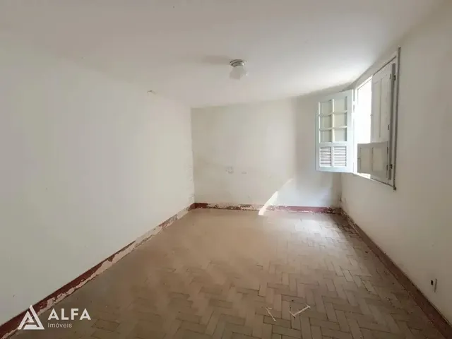 Imagem 5: Casa com Excelente Localização no Centro de Barbacena. Ideal para Clínicas ou