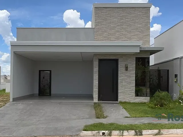 Imagem 1: Casa Térrea a Venda com 3 Quartos, sendo 1 suíte no Condomínio Primor das Torres