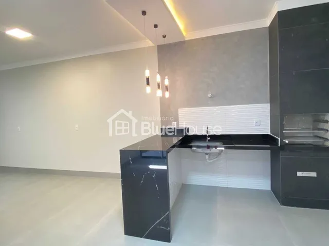 Imagem 8: Casa Alto Padrão de 3 quartos sendo 1 suíte e mais lavabo