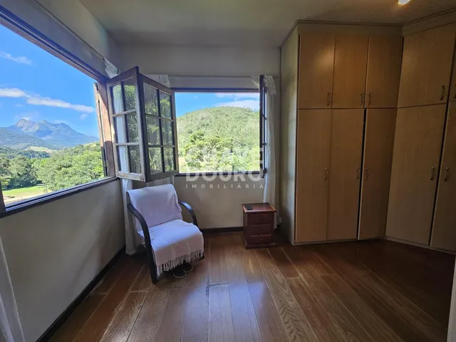 Imagem 10: Casa em condomínio; 4 quartos e vistas para Mulher de Pedra!