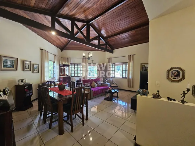 Imagem 15: Casa em condomínio; 4 quartos e vistas para Mulher de Pedra!