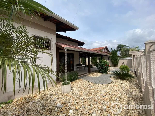 Imagem: Excelente Casa - Loteamento Bruschal - Aceita