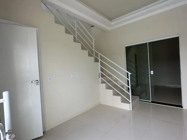 Imagem 8: Casa Alto Padrão à Venda - Triplex com Piscina