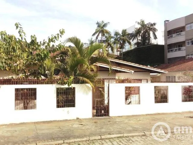 Imagem: Casa 01 Suite 03 Qtos - Bairro Maluche