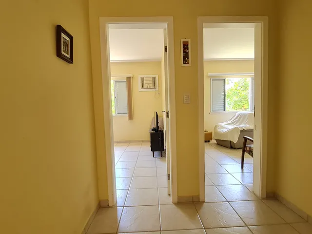 Imagem 3: Maravilhosa Casa Térrea, 4 Quartos, Sendo 2 Suítes, Integrada com a Natureza, Quintal
