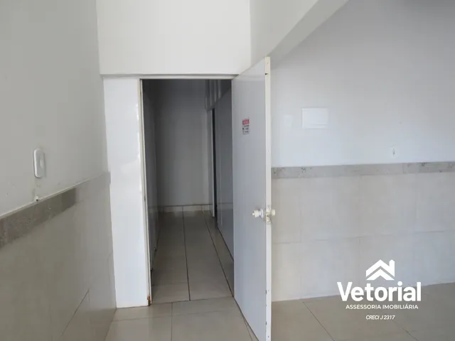 Imagem 6: Oportunidade de Locação: Ponto Comercial com Salas, 1 Banheiro e 82M² no Centro De