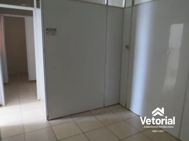 Imagem 15: Oportunidade de Locação: Ponto Comercial com Salas, 1 Banheiro e 82M² no Centro De