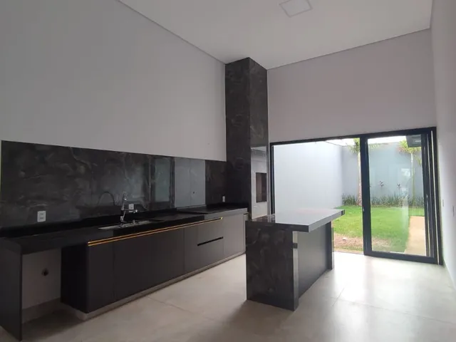 Imagem: Casa à venda em Uberlândia-MG 3 quartos