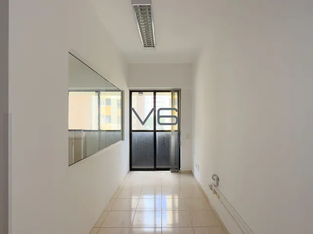 Imagem 9: Sala Comercial em edifício com 37,43 m² privativos, no Centro, Curitiba-PR
