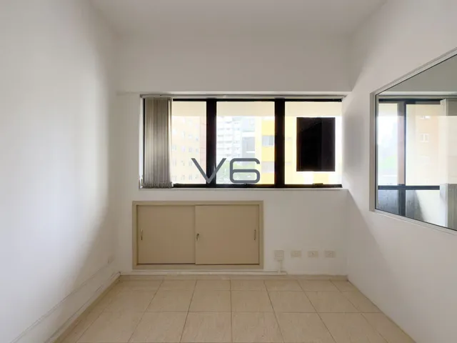 Imagem 7: Sala Comercial em edifício com 37,43 m² privativos, no Centro, Curitiba-PR