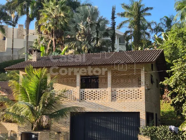 Imagem 3: CASA COM 4 DORMITÓRIOS SENDO 1 SUÍTE MASTER E AMPLO TERRENO