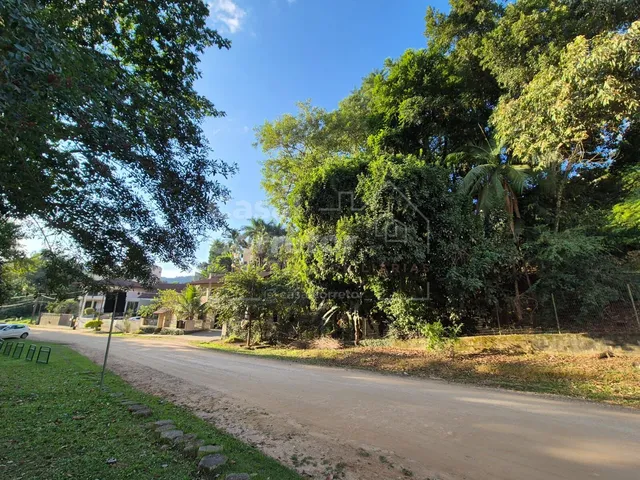 Imagem 9: CASA COM 4 DORMITÓRIOS SENDO 1 SUÍTE MASTER E AMPLO TERRENO