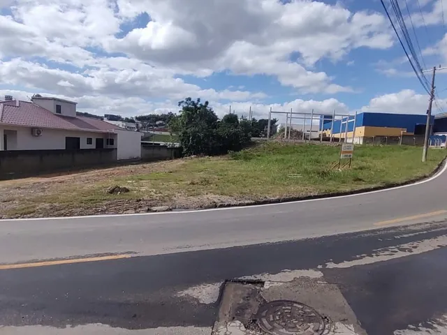 Imagem: Terreno Industrial/ B. São Luiz/ Criciúma/