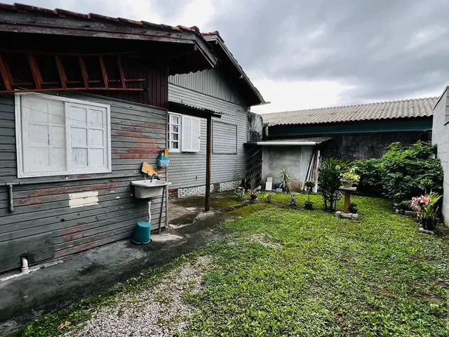 Imagem 3: Casa Mista em Madeira de Angelim com 3 Dormitórios e Terreno de 228 m²
