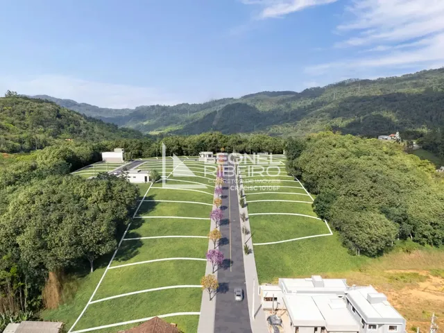 Imagem 1: Terreno à venda, 400,95 m² no bairro Araponguinhas em Timbó/SC